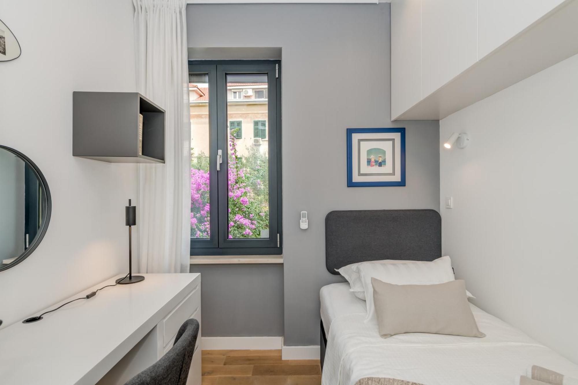 Top Location! Spacious Lux Apartment -5 Min From Beach & Centre Split Dış mekan fotoğraf