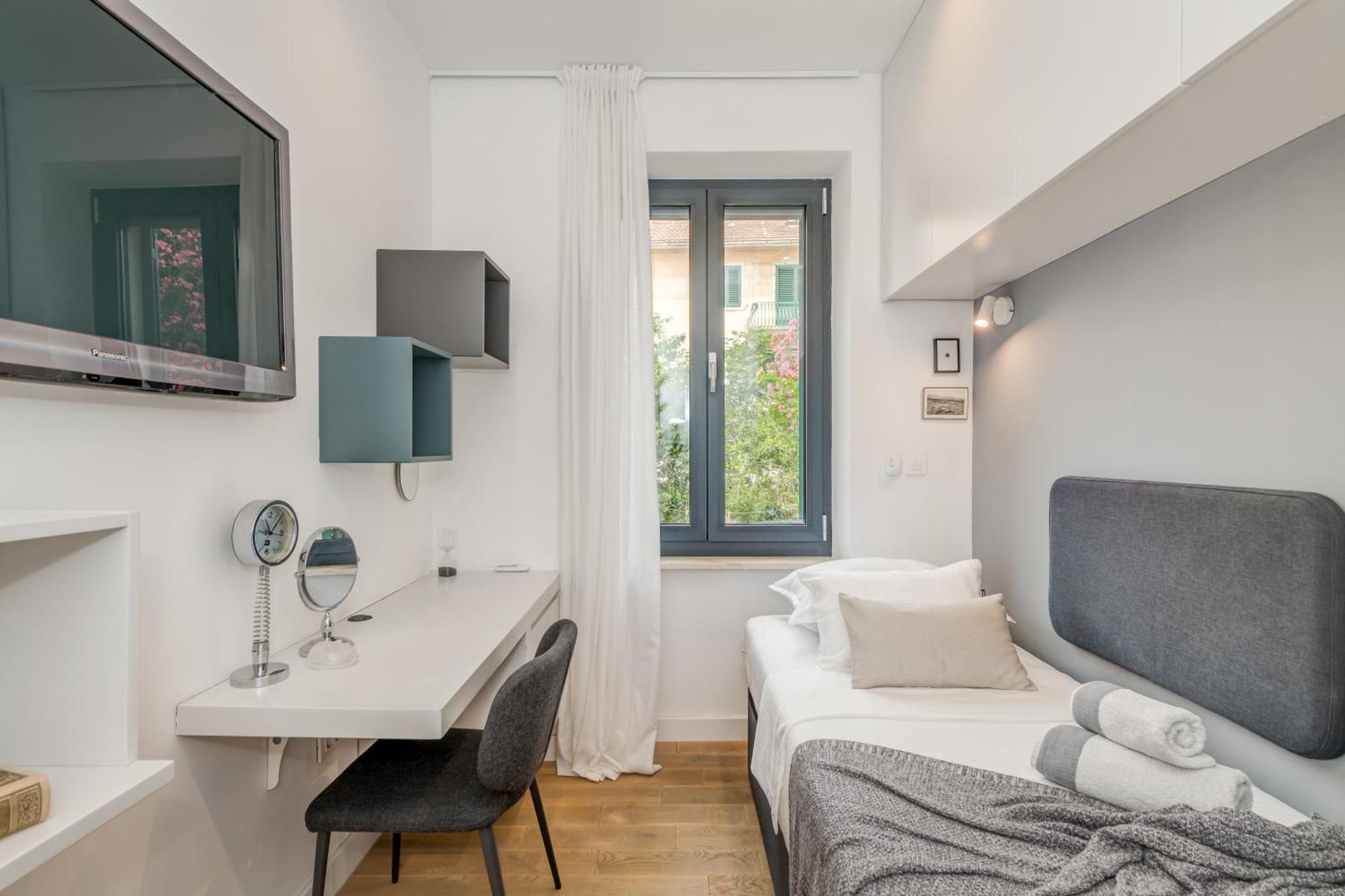 Top Location! Spacious Lux Apartment -5 Min From Beach & Centre Split Dış mekan fotoğraf