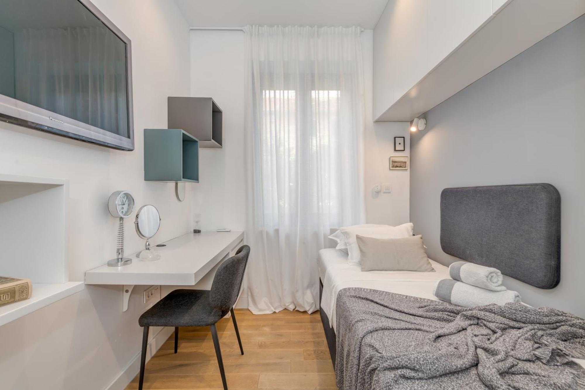 Top Location! Spacious Lux Apartment -5 Min From Beach & Centre Split Dış mekan fotoğraf